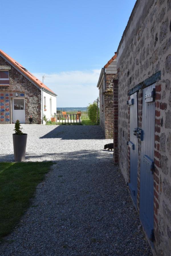Le Clos de l'Angley Gîtes et pension équestre Caffiers Exterior foto